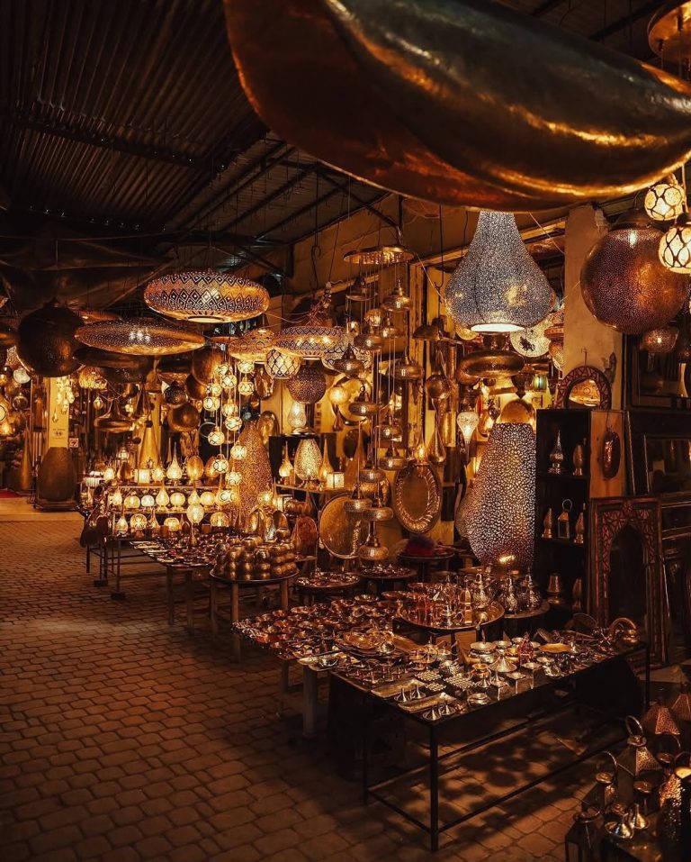 Private Transport in Morocco Moroccan lantern shop in a traditional souk – Merzouga