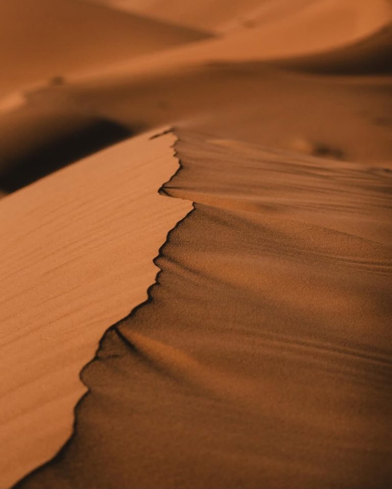 Sharp dune ridge and soft sand ripples in the Sahara – Merzouga
